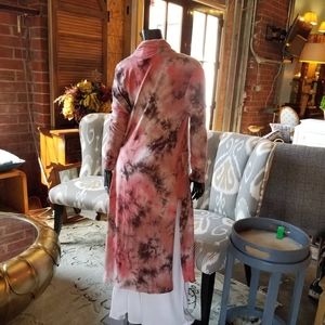 Luxe Pink Tie Dye Duster with Pockets & Side Slits